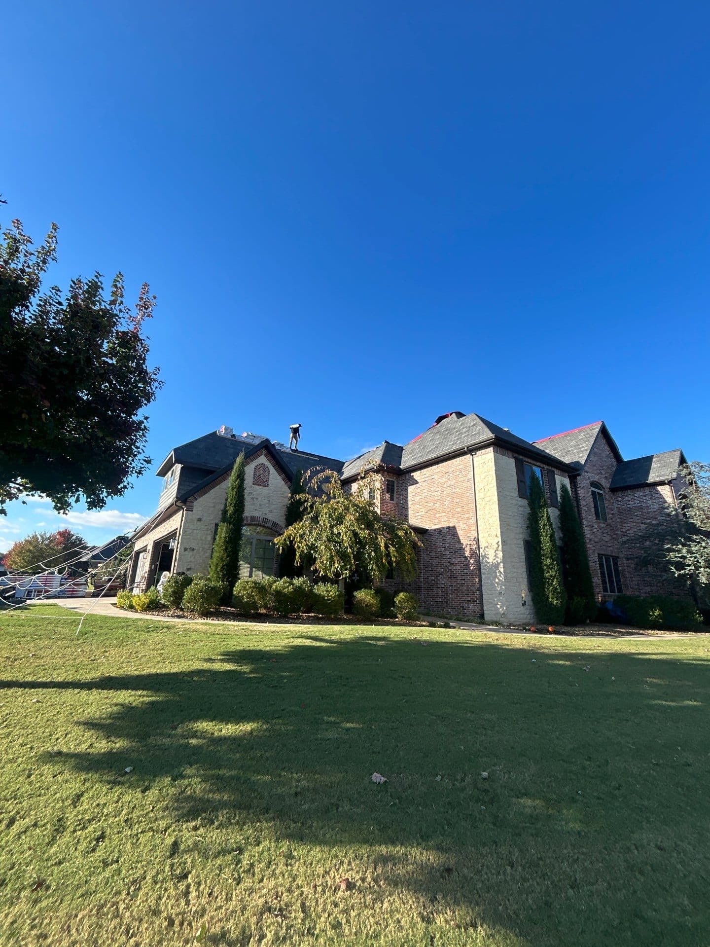 4,642 sq ft home in Centerton with CertainTeed Belmont specialty shingles in Colonial Slate